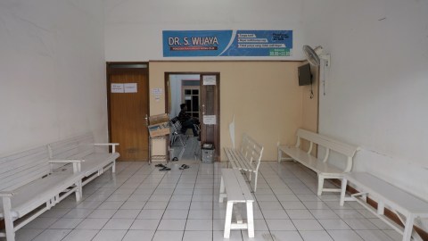 Kisah Dokter Wong Cilik Dari Indramayu Yang Tak Mau Diviralkan Kumparan Com