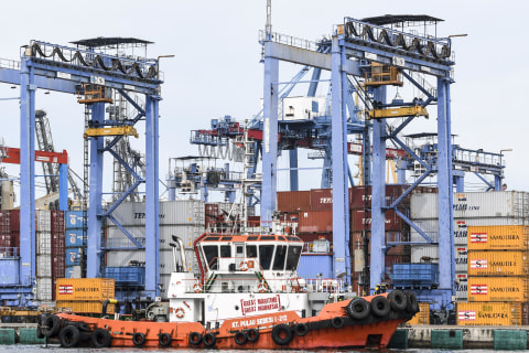 Populer: Kata Pengusaha Soal Jokowi Pecat Pejabat Pertamina, Ramalan Ekonomi RI (1)