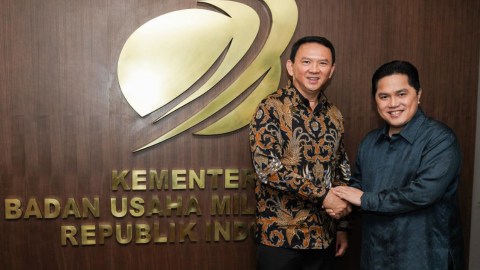 Menteri BUMN Erick Thohir bersama Basuki Tjahja Purnama alias Ahok di Kementerian BUMN, Jumat (22/11/2019). Foto:  Dok. Kementerian BUMN