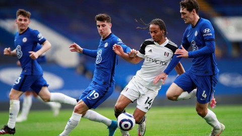 Pertandingan Chelsea vs Fulham di Stamford Bridge, London, Inggris, Sabtu (1/5). Foto: Pool via REUTERS