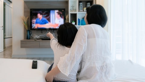 Rekomendasi Film Natal yang Bisa Ditonton Bersama Keluarga. Foto: Shutterstock