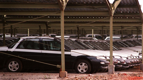 Ilustrasi mobil sedan Timor. Foto: ROMEO GACAD / AFP