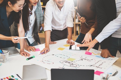 Ilustrasi meeting. Foto: Shutterstock