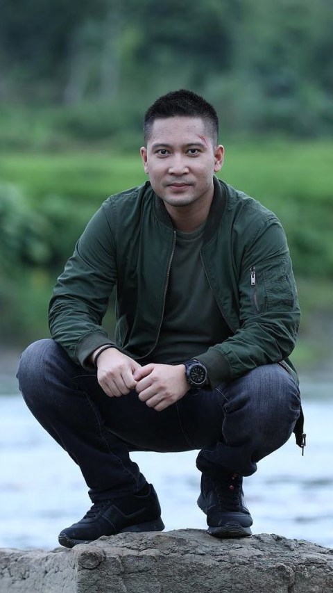 Profil Detri Warmanto Pesinetron Yang Positif Corona Kumparan Com