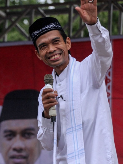 5 Berita Populer: UAS Ajak Patungan Kapal Selam; Petinggi Sunda Empire Bebas (1)