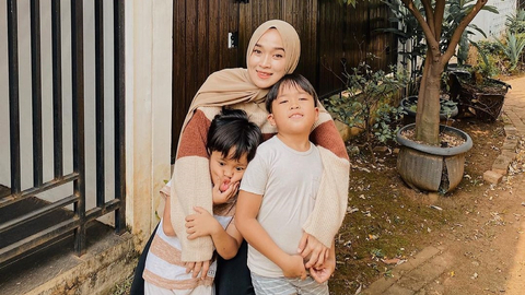 5 Berita Populer: Deddy Corbuzier soal Aldi Taher; Anak Rita Sugiarto Ditangkap (4)