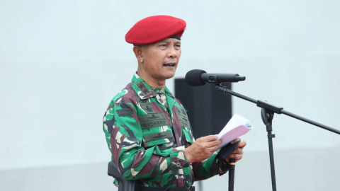 Dankoopssus TNI Mayjen TNI Richard TH. Tampubolon, S.H., M.M., memimpin Apel Gelar Pasukan Latihan Penanggulangan Anti Teror (Latgultor) Satuan Aksi Khusus (Sataksus) TNI dalam Rangka Pengamanan VVIP TA 2020 di Tanjung Priok, Jakarta Utara. Foto: Dok. Puspen TNI