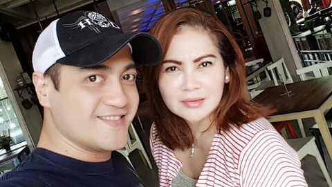 Ferry Irawan Dikabarkan Ingin Segera Menikah Lagi, Ini Kata Pengacara (1)