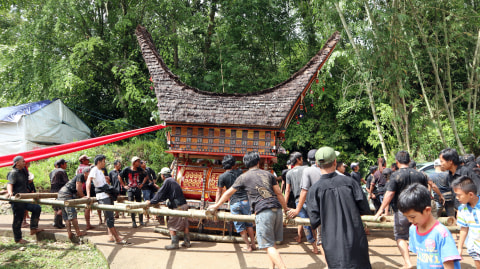 Tradisi Rambu Solo di Toraja. Foto: Helinsa Rasputri/kumparan
