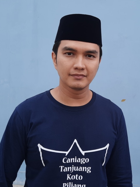 Aldi Taher di kawasan Kapten Tendean, Jakarta Selatan, Senin (9/12). Foto: Maria Gabrielle P./kumparan