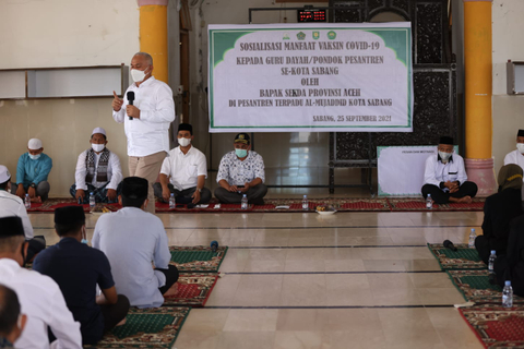 Foto: Momen Sekda Aceh Vaksinasi Siswa di Sabang, Ujung Barat Indonesia (7)
