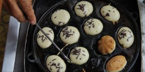 Ilustrasi jajanan kue. Foto: Jamal Ramadhan/kumparan