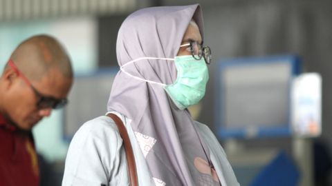 Benarkah Pakai Masker Ganda Lebih Efektif Cegah Corona? Ini Hasil Simulasinya (1)