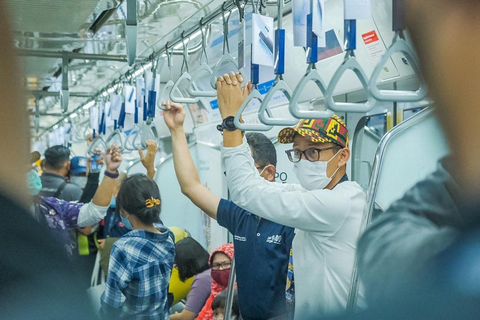 Ilustrasi penumpang MRT. Foto: Dok. Kemenparekraf