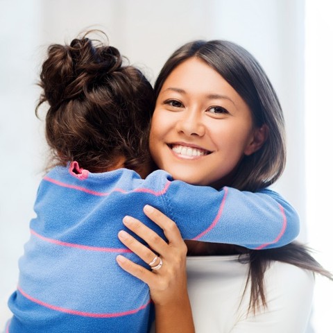 Ilustrasi anak dan ibu. Foto: Shutter Stock