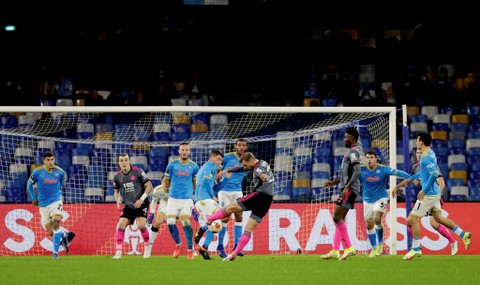 Hasil Liga Europa: Diwarnai lima Gol, Napoli Bungkam Leicester City (1)