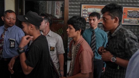 Anggota panitia Diksar Mapala UII yang diperiksa. Foto: Mohammad Ayudha/Antara