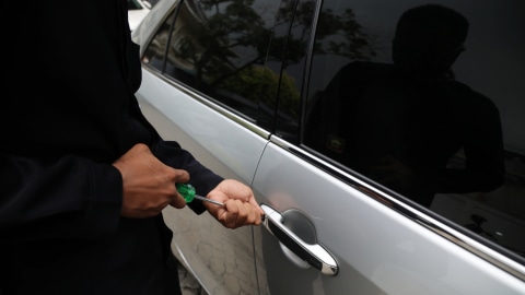 Ilustrasi pencurian mobil. Foto: Faisal Rahman/kumparan