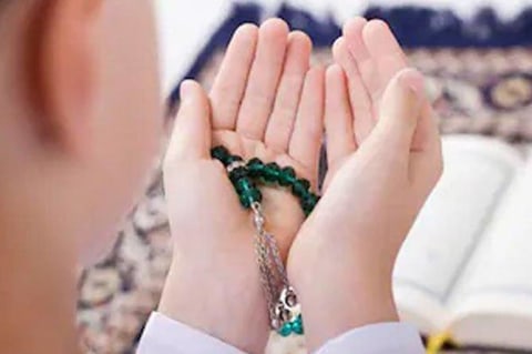 Bacaan Sholawat Munfarijah Yang Memiliki Keutamaan Luar Biasa Kumparan Com Menurut istilah, sholawat merupakan cara kita. bacaan sholawat munfarijah yang