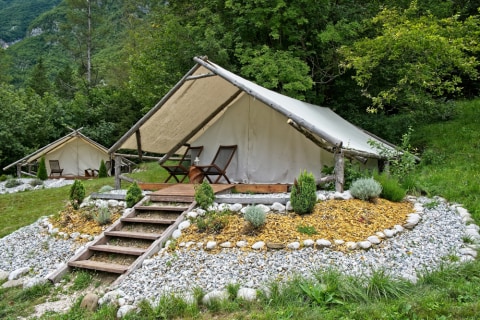 Ilustrasi Glamping. Foto: Shutterstock