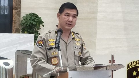 Akun Twitter Yang Unggah Polisi Pacarmu Ganteng Kokang Senjata Dilaporkan Kumparan Com