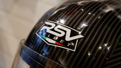 Helm di RSV Store Foto: Aditya Pratama Niagara/kumparan