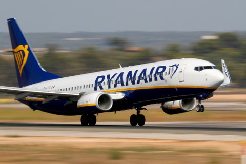 Ilustrasi RyanAir.   Foto: Paul Hanna/REUTERS