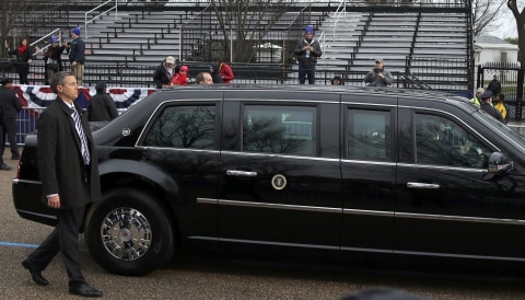 Secret Service dalam pengamanan Presiden AS. Foto: Carlos Barria/Reuters