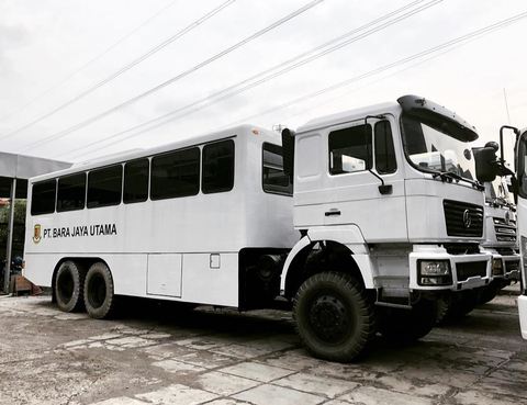 Bus Tambang Bikinan Delima Jaya. Foto: dok. Delima Jaya