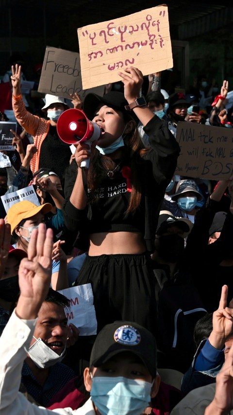 Polisi Myanmar Tangkap 27 Demonstran Termasuk Jurnalis