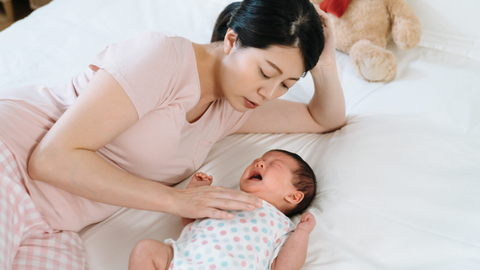 Ilustrasi bayi menangis atau rewel. Foto: Shutter Stock