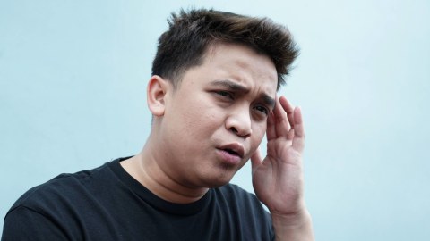 Presenter Billy Syahputra saat ditemui di Kawasan Tendean, Jakarta, Jumat, (15/11).  Foto: Ronny