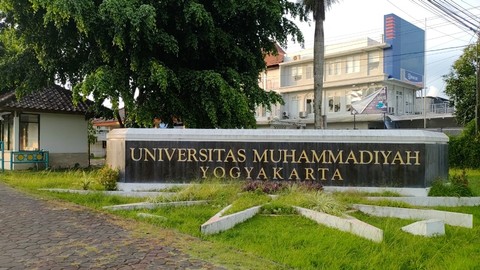 Suasana kampus Universitas Muhammadiyah Yogyakarta, di Kasihan, Bantul, Yogyakarta. Foto: Arfiansyah Panji Purnandaru/kumparan