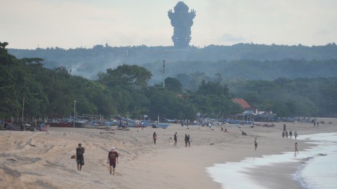 Pariwisata Di Bali Yogyakarta Dan Riau Akan Dibuka Bertahap