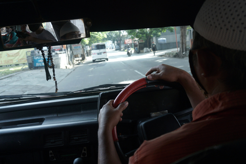 Ilustrasi angkutan umum. Foto: Iqbal Firdaus/kumparan