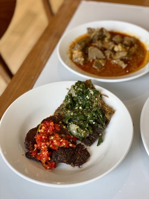 Dendeng Batokok dan Balado. Foto: Toshiko/kumparan