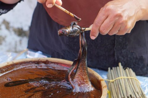Berburu Jajanan Tradisional Di Pasar Kampoeng Osing Kemiren Kumparan Com