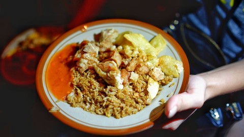 Nasi Goreng Bistik Sapi AA AA Bistik, Nasi Goreng Populer dan Murah di Bandung - kumparan.com