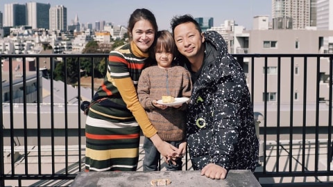 Ringgo Agus Rahman dan Sabai rayakan ulang tahun Bjorka. Foto: Instagram/@ringgoagus