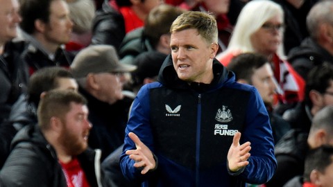 Manajer Newcastle United Eddie Howe saat pertandingan Liverpool vs Newcastle United di Stadion Anfield, Liverpool, Inggris, Kamis (16/12).  Foto: Peter Powell/REUTERS
