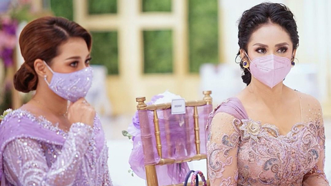 5 Berita Populer: Vicky Prasetyo Temui Mantan; Kisah di Balik Kebaya Krisdayanti (6)