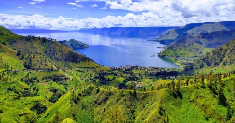 Danau Toba di Sumatera Utara. Foto: Dok. KBRI Paris