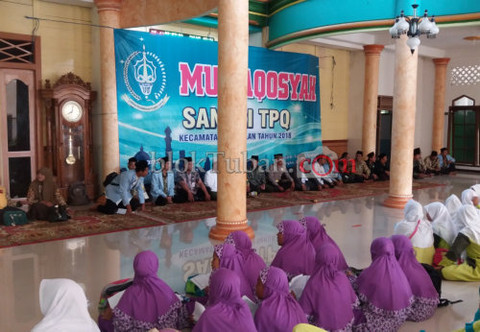 14 880 Santri Tpq Tuban Ikuti Munaqosah Kumparan Com