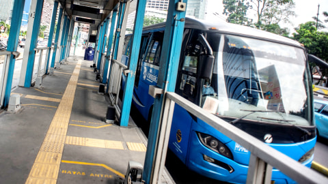 Ilustrasi transportasi umum Bus Transjakarta. Foto: Aprillio Akbar/ANTARA FOTO