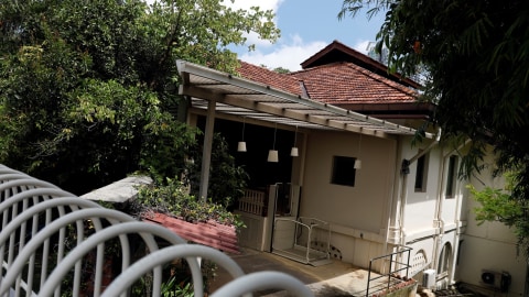 Rumah Lee Kuan Yew di Oxley Road yang diperebutkan dengan adiknya. Foto: REUTERS/Edgar Su