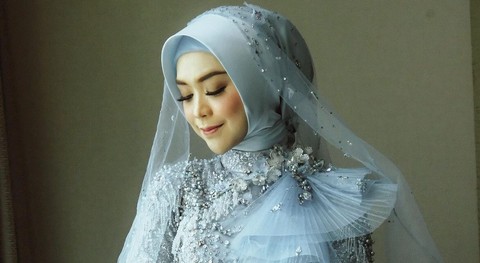 Gaun pengantin Ria Ricis yang terinspirasi dari Cinderella. Foto: dok. Instagram