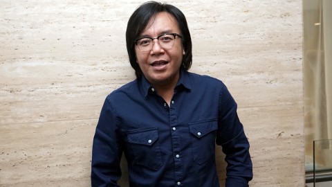 Musisi Ari Lasso saat hadir di konferensi pers Indonesian Idol di kawasan Kebon Jeruk, Jakarta, Senin, (16/7). Foto: Ronny