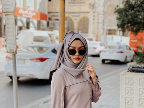 Siti Badriah mengenakan hijab Foto: Instagram/sitibadriahh