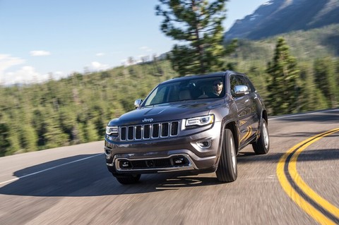 Jeep Grand Cherokee SRT 6.4L V8 HEMI 2015. Foto: motortrend.com