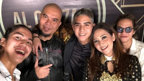 Ahmad Dhani dan Maia Estianty kompak di ulang tahun Al Ghazali. Foto: instagram/elelrumi